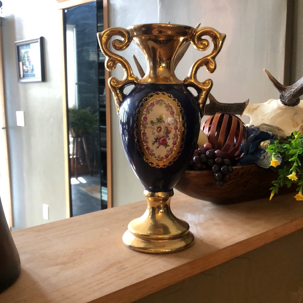 Mantle Vase